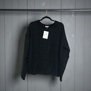 NWT  Cable Knit Sweater